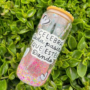 Vaso glitter "Celebra cada pasito que estés dando"